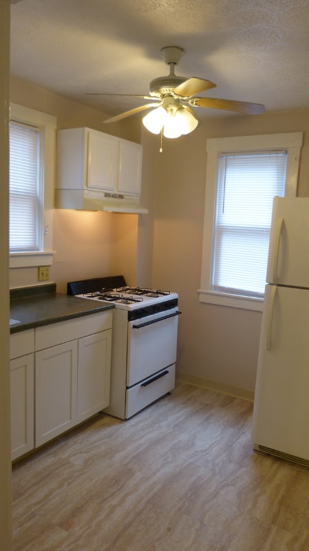 2916 Clermont Ave