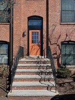 21 Linden St in Quincy, MA - Building Photo