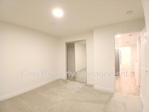 5098 River’s Edge Wy NW in Edmonton, AB - Building Photo - Building Photo