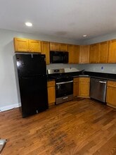 2212 N 16th St, Unit Fl 1 in Philadelphia, PA - Foto de edificio - Building Photo