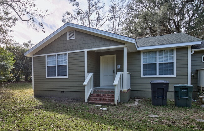 2002 Florida Ave in Tallahassee, FL - Building Photo - Building Photo
