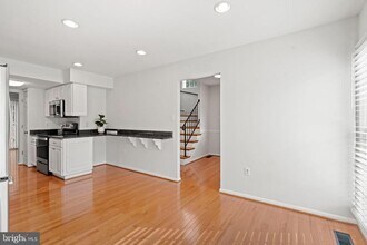 9932 Longford Ct in Vienna, VA - Building Photo - Building Photo