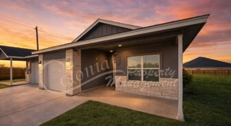 503 War Admiral Dr in Jarrell, TX - Building Photo