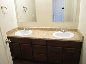 Edgewater 4Plex in Orem, UT - Foto de edificio - Interior Photo