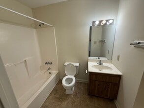 211 Appaloosa Dr in Jacksonville, NC - Building Photo - Building Photo