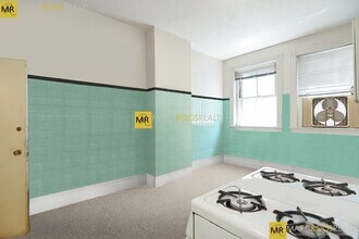 923 Beacon St, Unit 1 in Boston, MA - Building Photo - Building Photo