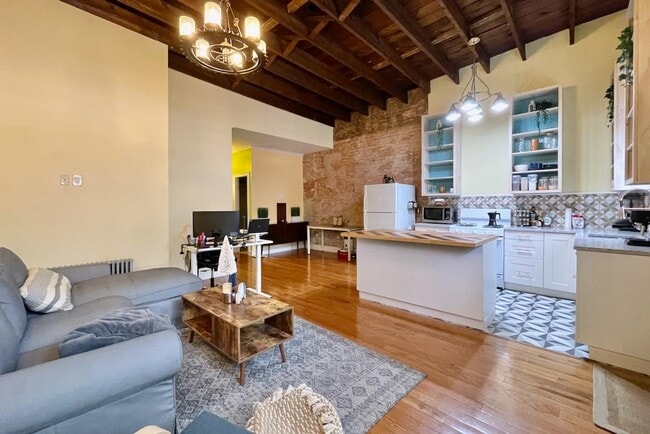 4202 New York Ave in Union City, NJ - Building Photo - Building Photo