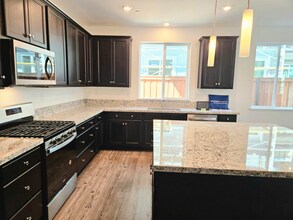 1832 Chandler Dr in Brentwood, CA - Building Photo - Building Photo