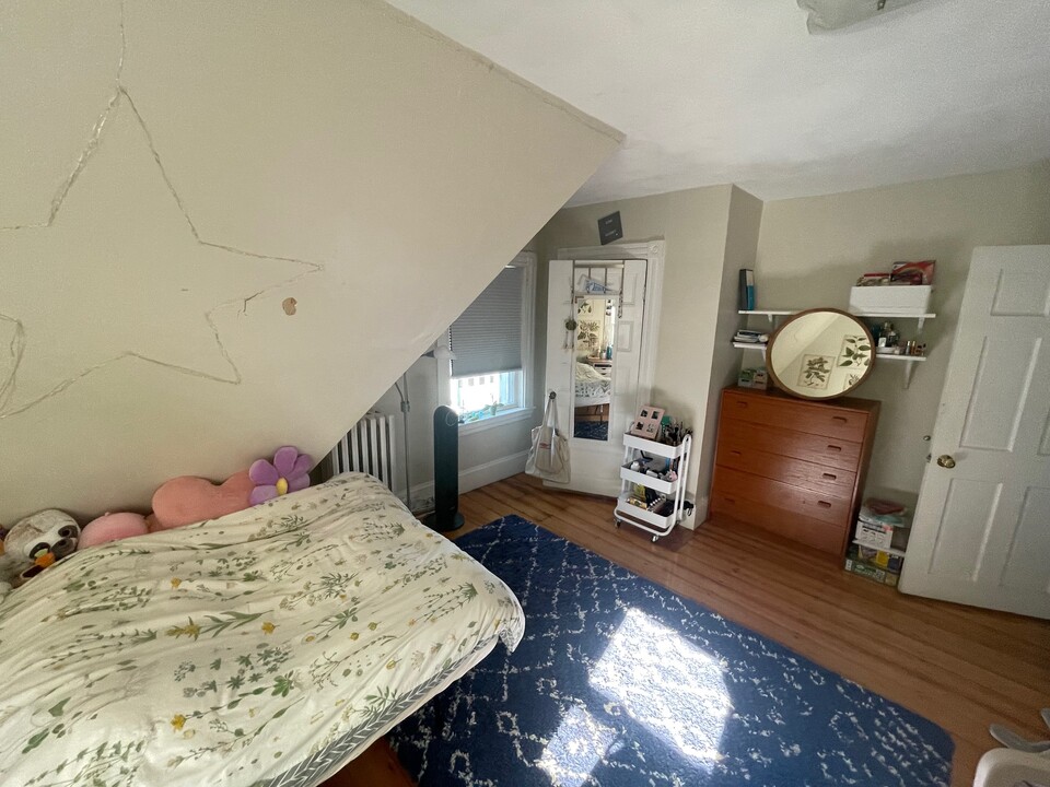14 Fairmount St, Unit 1 in Medford, MA - Building Photo