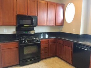 1386 Dandelion Way in San Marcos, CA - Building Photo - Building Photo