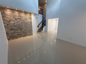 107 SE 22nd Terrace in Homestead, FL - Building Photo - Building Photo