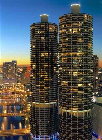 300 N State St in Chicago, IL - Building Photo - Building Photo