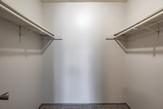 Kendall Place in Warner Robins, GA - Building Photo - Building Photo