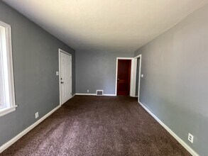 1650 Huey St in South Bend, IN - Foto de edificio - Building Photo