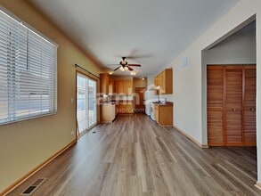 39861 Waterloo Dr in Beach Park, IL - Foto de edificio - Building Photo