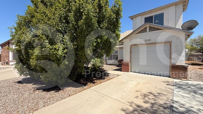 property at 3249 N Ash Cir
