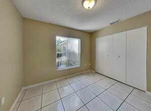 2715 Taylor St in Hollywood, FL - Foto de edificio - Building Photo