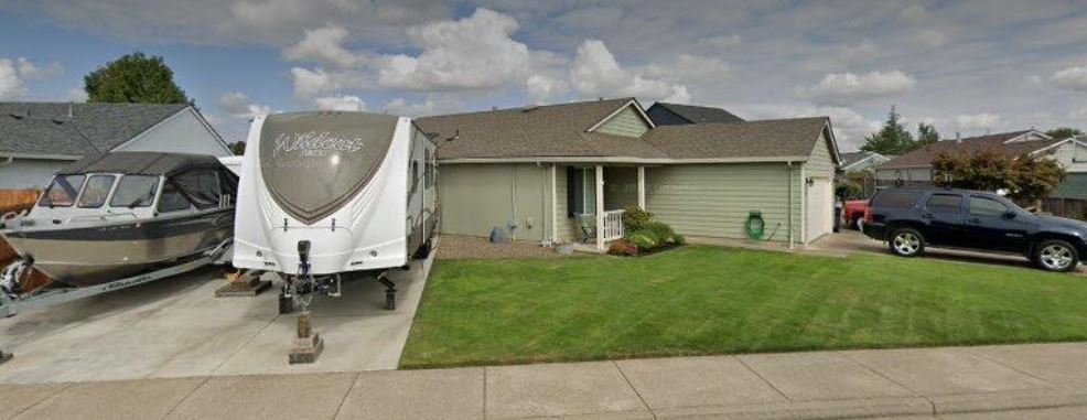 2901 24th Ave SE in Albany, OR - Building Photo