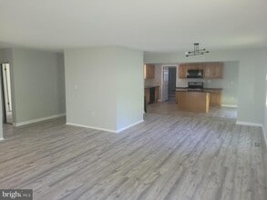 60 Henderson Ln in Willingboro, NJ - Building Photo - Building Photo