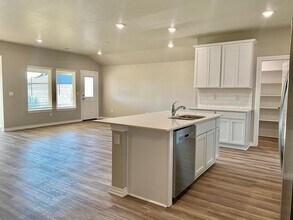 14516 Travertine Fls Ln in Oklahoma City, OK - Building Photo - Building Photo