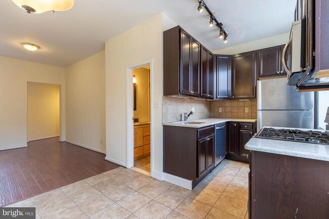property at 626 S 19th St
