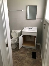1833 Orleans St-Unit -2 in Indianapolis, IN - Foto de edificio - Building Photo