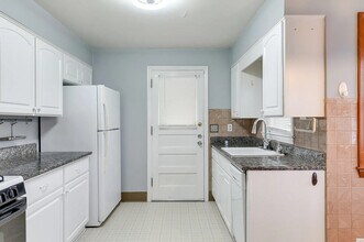 4967 Maple St in Omaha, NE - Building Photo - Building Photo