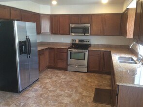 4809 Garnet Way in Cheyenne, WY - Foto de edificio - Building Photo
