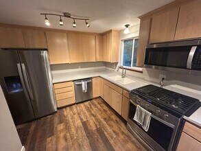 27005 204th Ave SE in Covington, WA - Building Photo - Building Photo