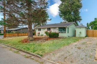 601 25th St SE in Auburn, WA - Building Photo - Building Photo