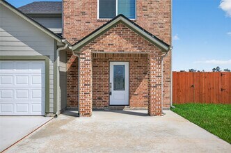 2087 Rd 5707 in Cleveland, TX - Building Photo - Building Photo