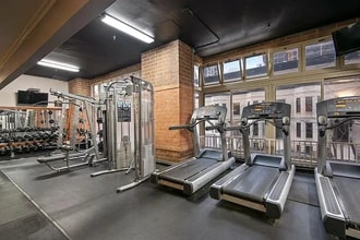 10 E Delaware Pl, Unit 1507 in Chicago, IL - Building Photo - Building Photo
