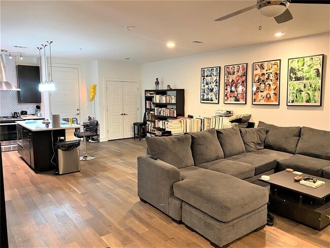 property at 1615 E 7th St