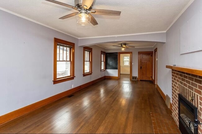 1242 47th St in Des Moines, IA - Building Photo - Building Photo