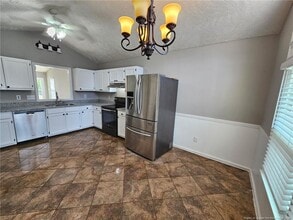 5227 Ballentine St in Hope Mills, NC - Building Photo - Building Photo