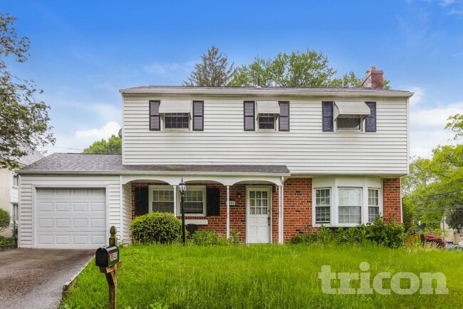 property at 2840 Mt Vernon Ave