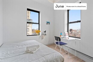 Room in Shared 4.0 bed/3 bath home in New York, NY - Building Photo