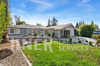 8224 Longden Cir in Citrus Heights, CA - Building Photo - Building Photo