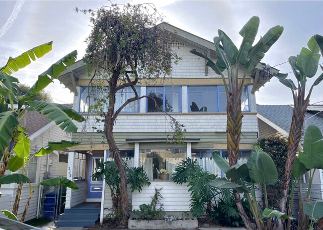 228 San Juan Ave, Unit 1