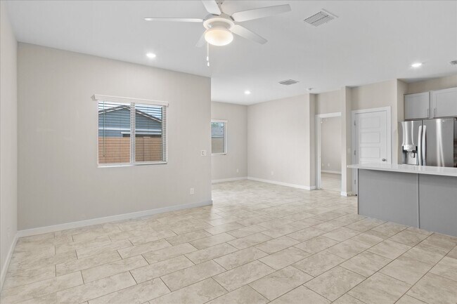 993 E Cactus Wren Dr in Casa Grande, AZ - Building Photo - Building Photo