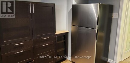 463 Donlands Ave in Toronto, ON - Building Photo - Building Photo