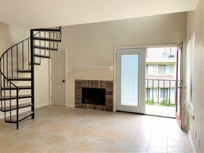 11530 N May Ave in Oklahoma City, OK - Building Photo - Building Photo