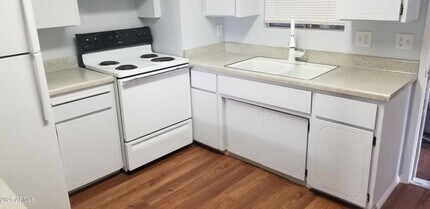 903 E 4th Pl in Mesa, AZ - Building Photo - Building Photo