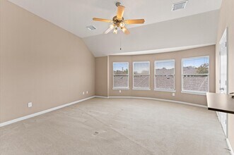 2411 Clippers Square in Houston, TX - Building Photo - Building Photo