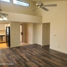 624 S Cynthia Ave in Tucson, AZ - Foto de edificio - Building Photo