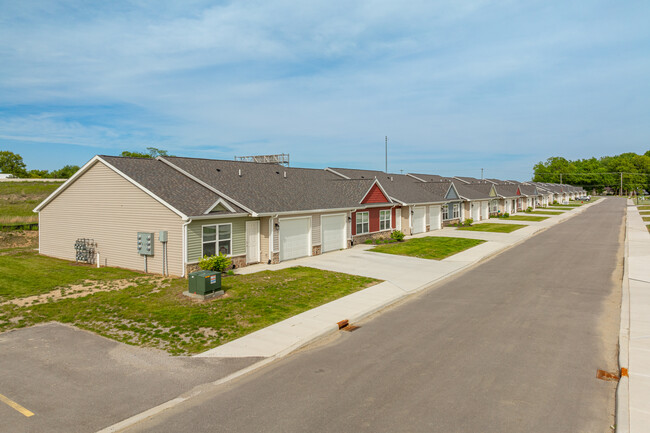 Bluestone Community in Fort Wayne, IN - Building Photo - Building Photo