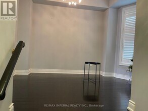 203 Finch Ave E in Toronto, ON - Building Photo - Building Photo