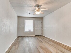 5832 NW 31st Terrace in Oklahoma City, OK - Building Photo - Building Photo