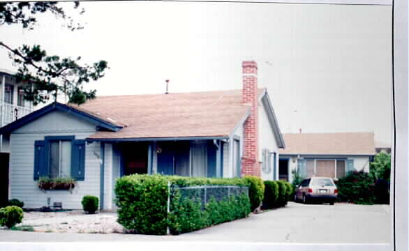 1514-1516 Oak Ave in Redwood City, CA - Building Photo - Building Photo