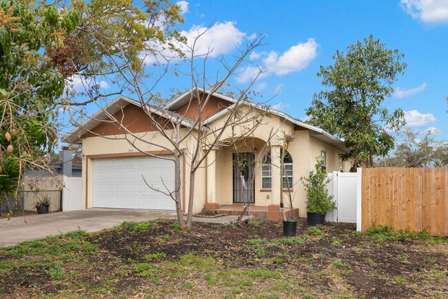 3467 51st Ave N in St. Petersburg, FL - Building Photo - Building Photo